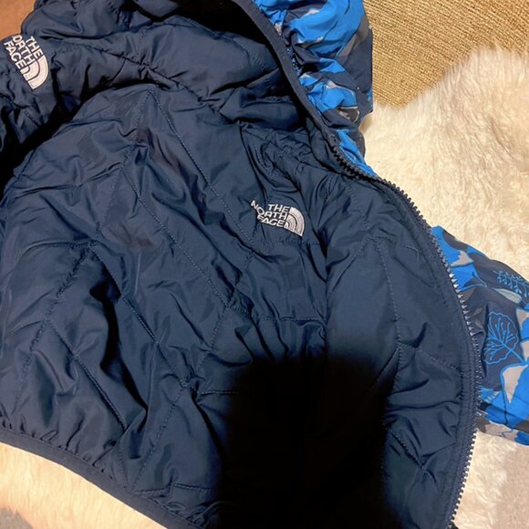 The North Face Toddler Reversible Jacket - Picture 5 of 5